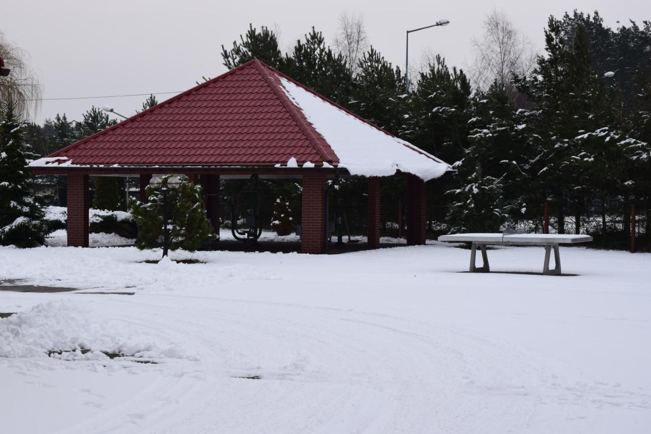 Inter-Bar-Motel Nowe Marzy エクステリア 写真