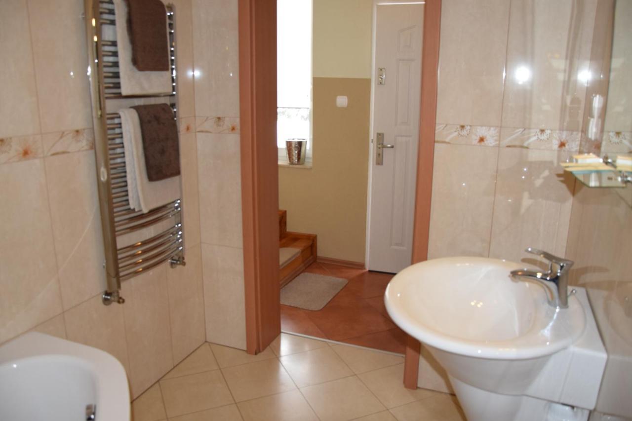 Inter-Bar-Motel Nowe Marzy エクステリア 写真