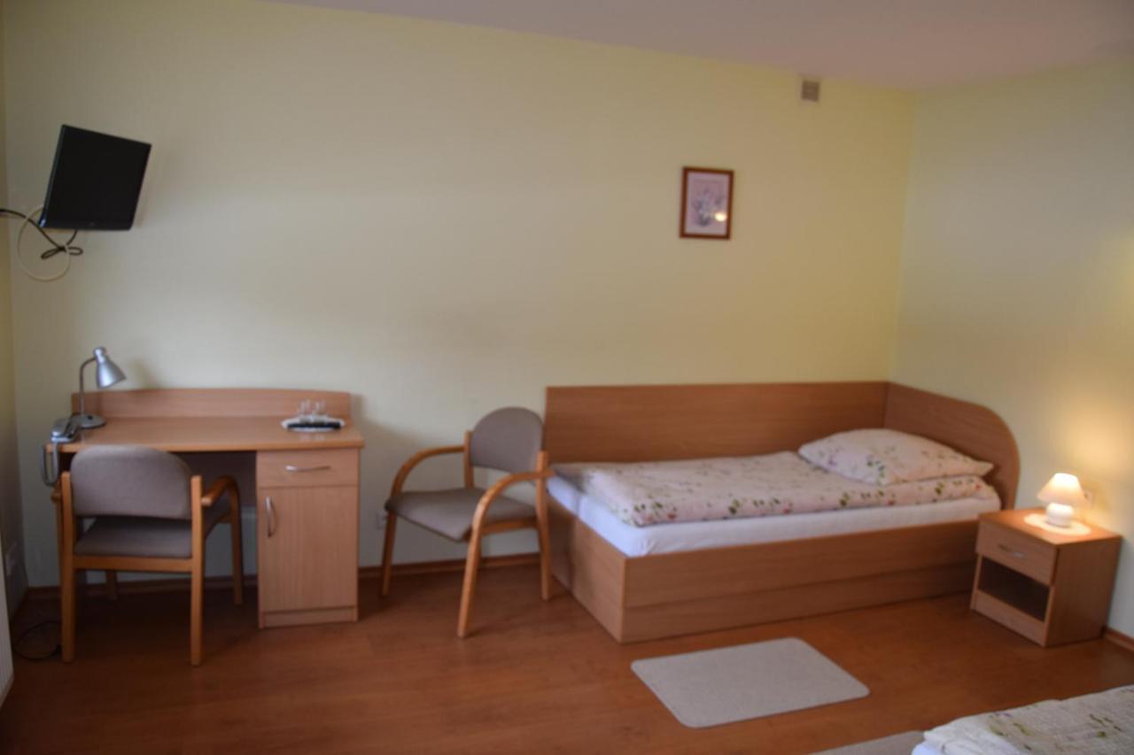 Inter-Bar-Motel Nowe Marzy エクステリア 写真