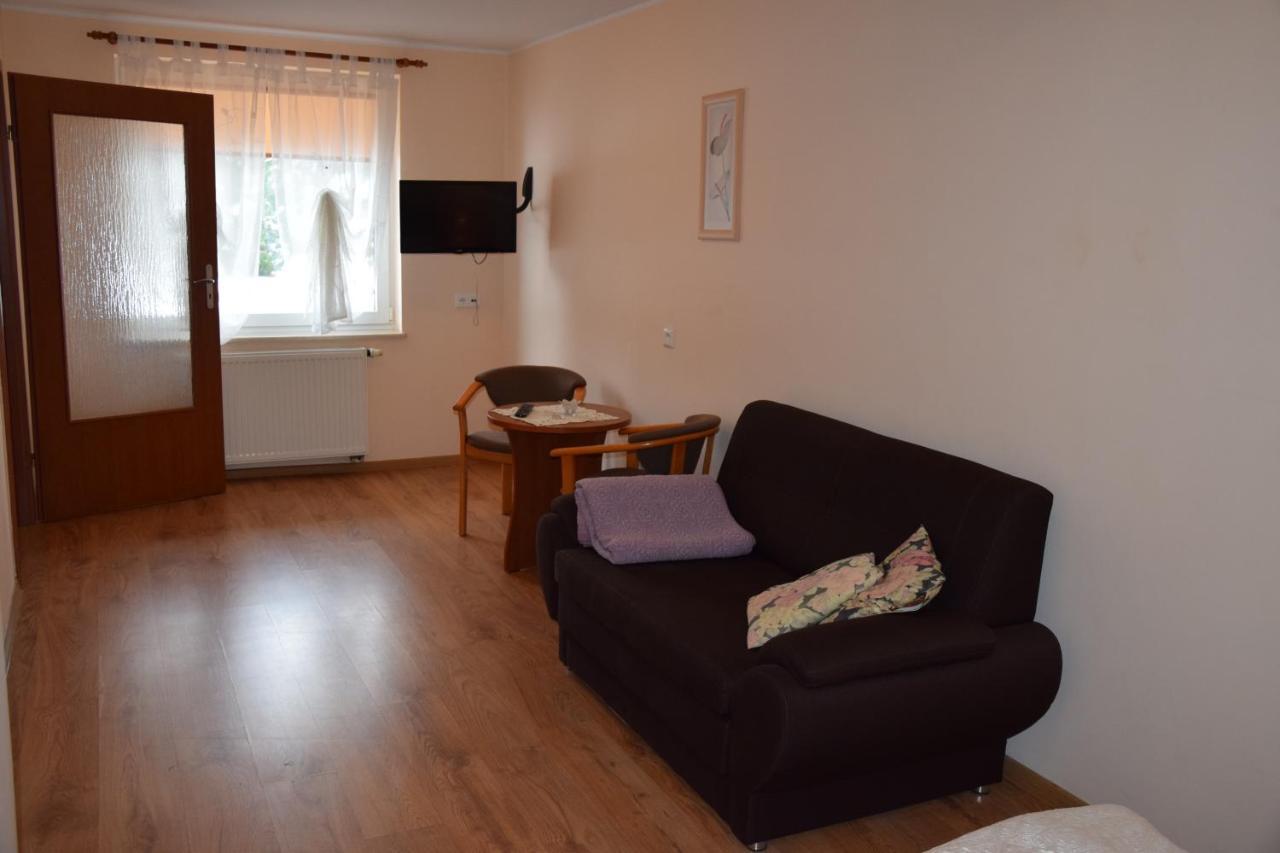 Inter-Bar-Motel Nowe Marzy エクステリア 写真
