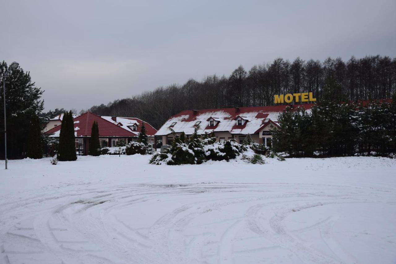 Inter-Bar-Motel Nowe Marzy エクステリア 写真