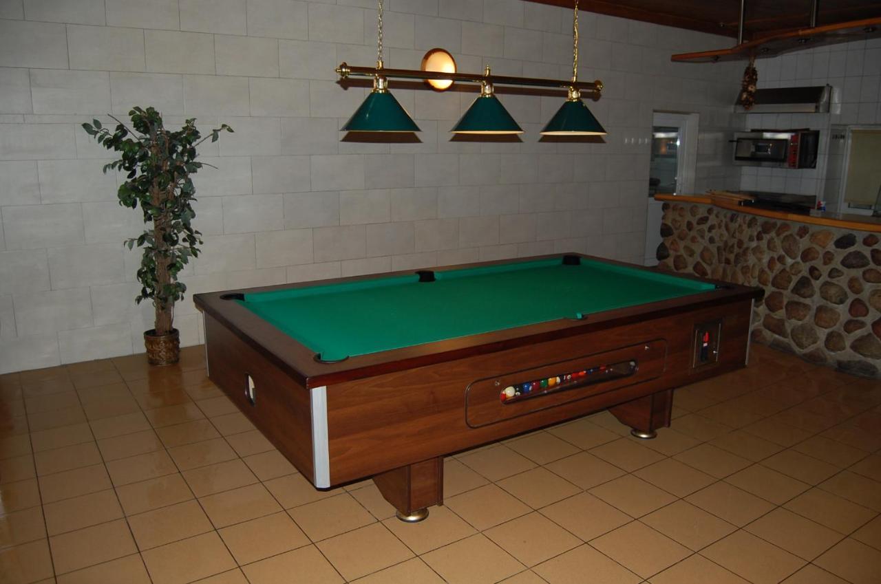 Inter-Bar-Motel Nowe Marzy エクステリア 写真